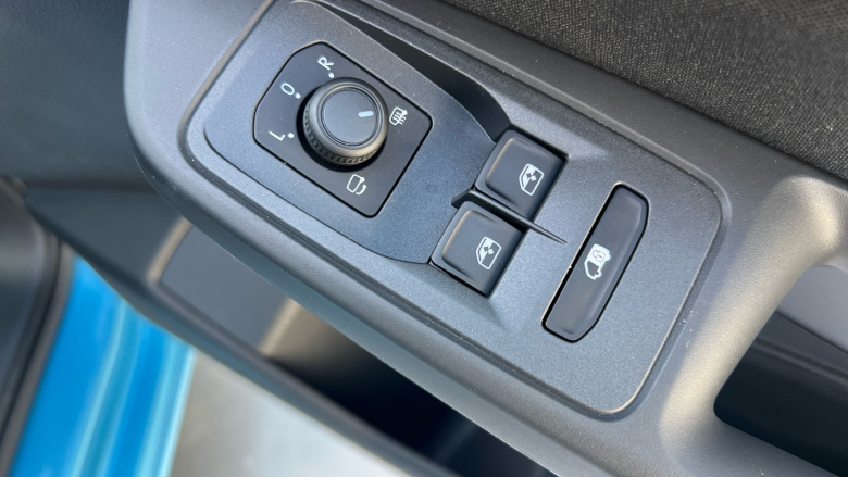 Ford Transit Connect 230 L2 Diesel 2.0 EcoBlue 102ps Limited Van